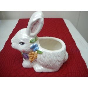 Vtg Heritage Pottery limited edition ceramic bunny planter Lusterware
